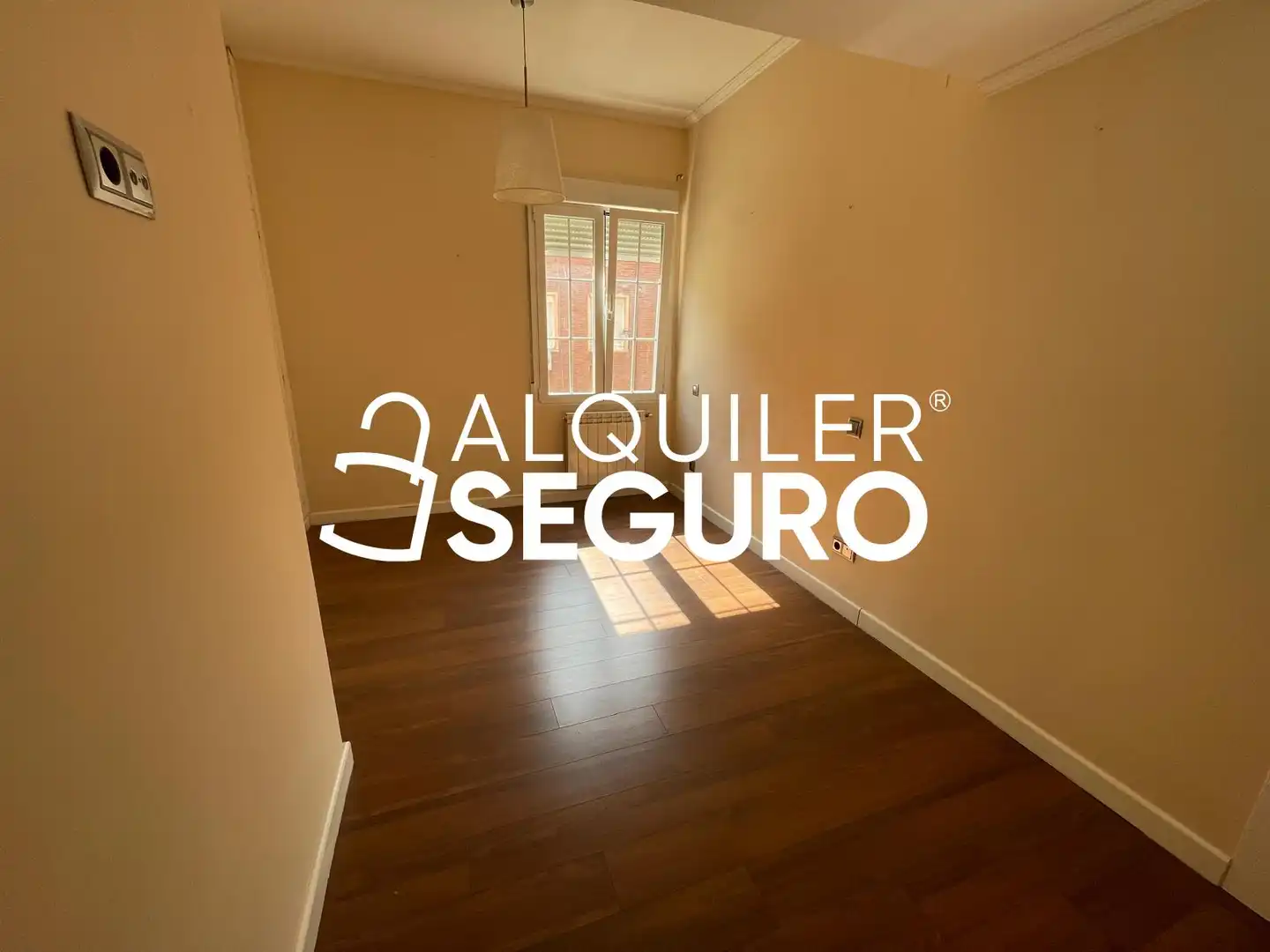Bedroom of Flat for rent in Madrid  with Air Conditioner, Heating and Furnished