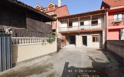 Exterior view of Single-family semi-detached for sale in Oviedo   with Terrace and Storage room