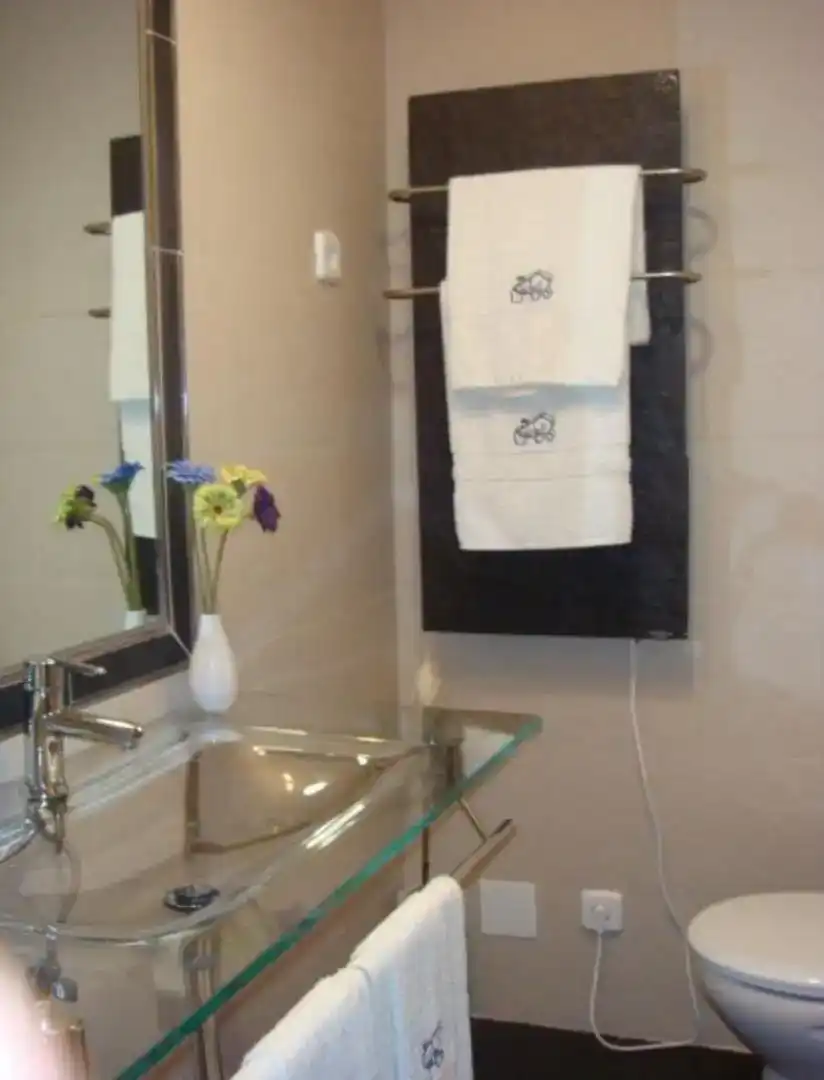 Bany de Apartament en venda en Pradosegar amb Moblat, Forn i Rentadora