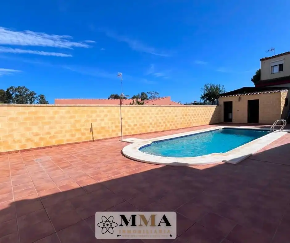 Piscina de Casa o chalet en venta en Isla Cristina con Aire acondicionado, Jardín privado y Terraza