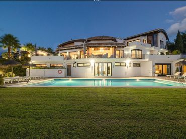 Casa con piscina en venta en Los Flamingos