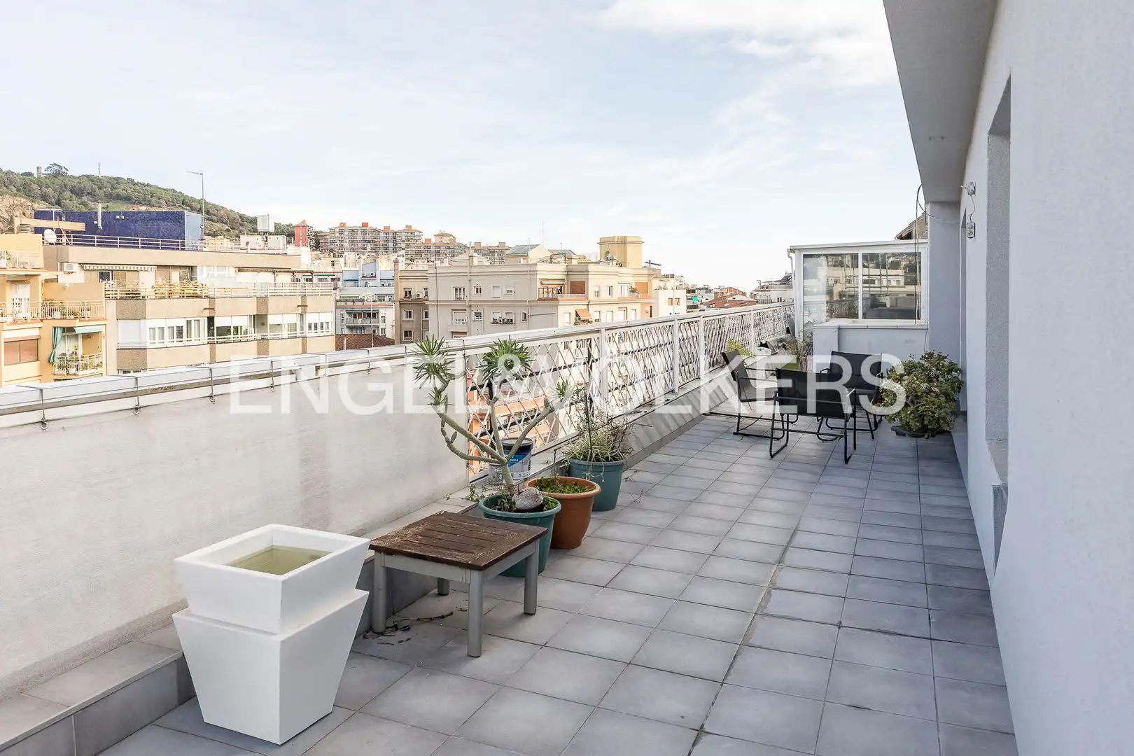 Terrasse von Dachboden zur Miete in Barcelona mit Klimaanlage, Heizung und Parkett