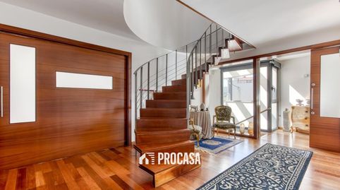 Casa unifamiliar exclusiva con ascensor, jardín y múltiples espacios independientes en Llançà, imatge 2