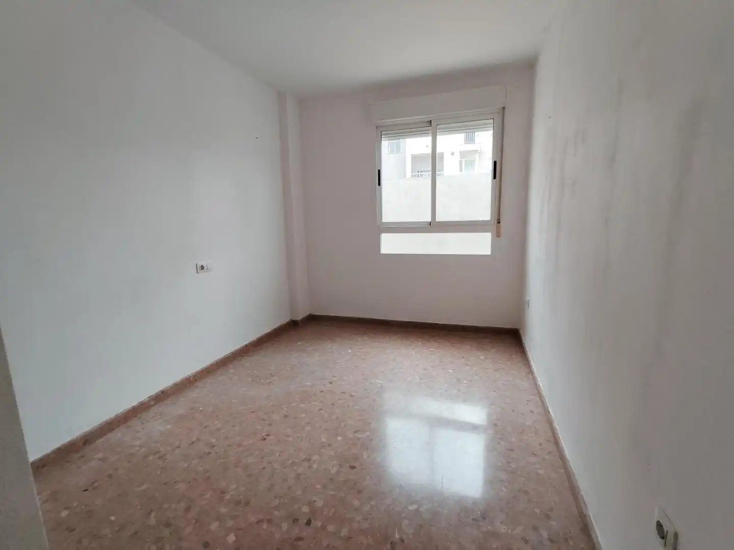 Habitación de Piso en venta en Castellón de la Plana / Castelló de la Plana con Terraza y Trastero