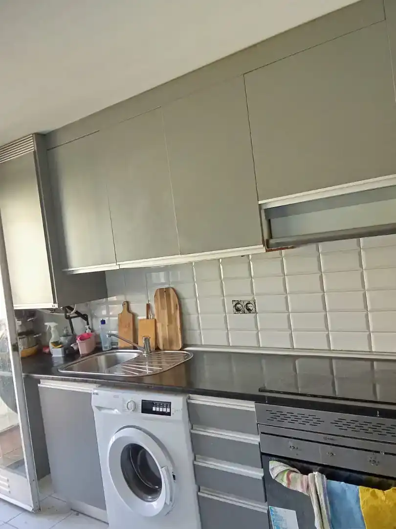 Cuina de Pis per a compartir en Majadahonda amb Moblat i Balcó