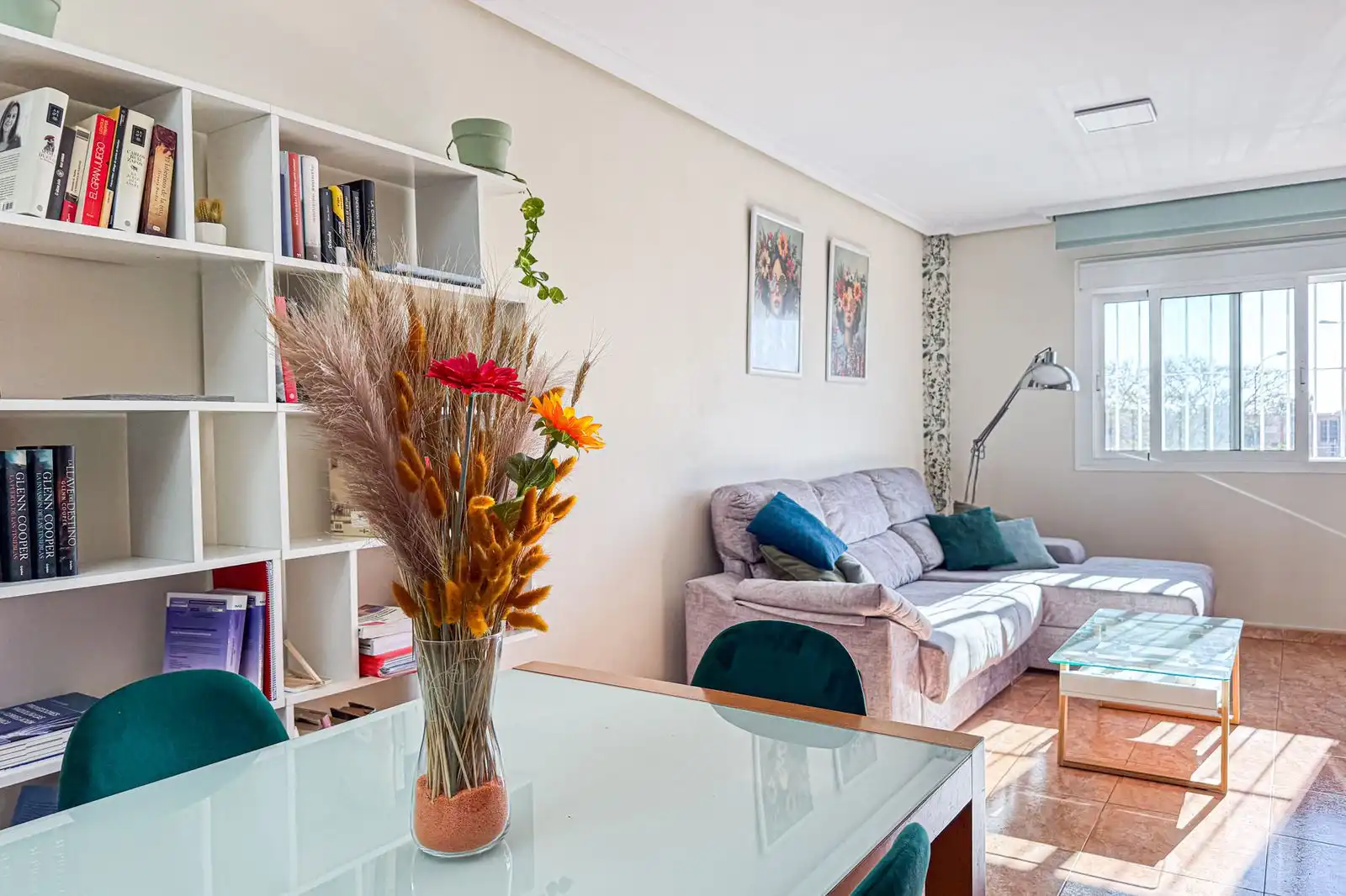 Sala de estar de Piso en venta en Almería con Aire acondicionado, Calefacción y Terraza