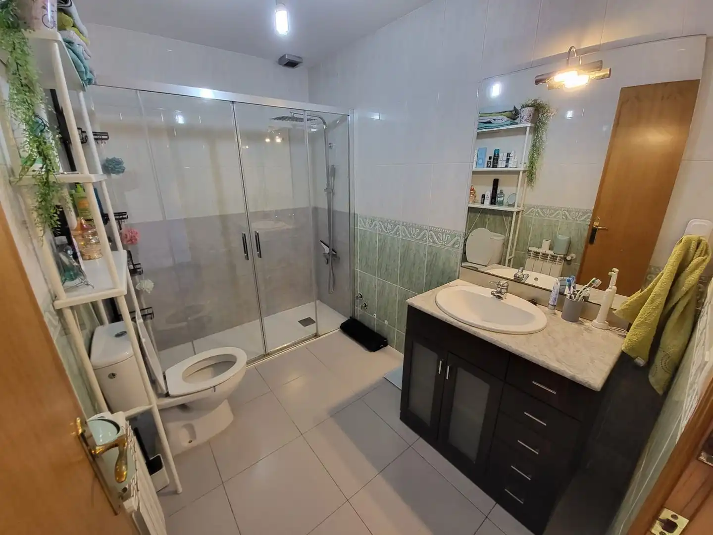 Bany de Casa o xalet en venda en Vidreres amb Jardí privat, Terrassa i Balcó