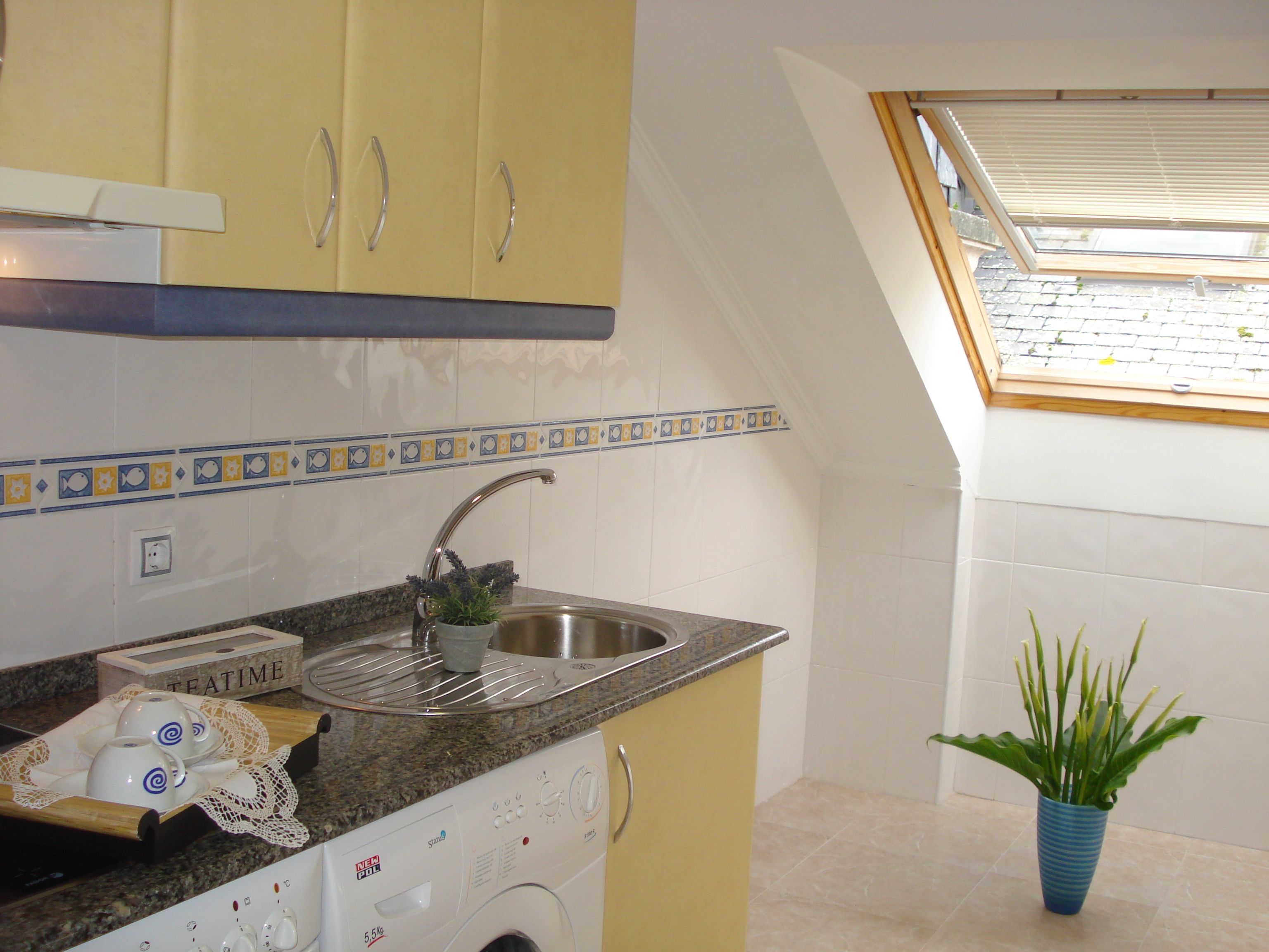 Cuina de Àtic en venda en Viveiro amb Calefacció, Parquet i Traster