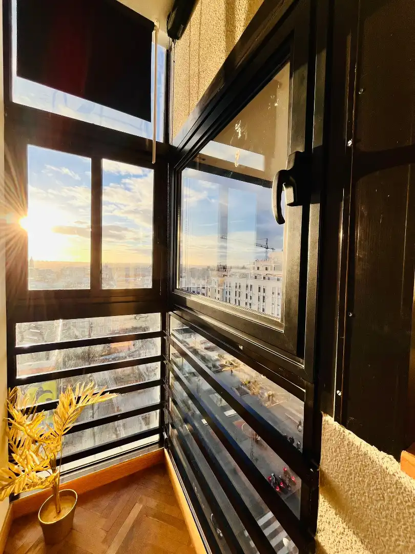 Bedroom of Flat for share in Madrid  with Air Conditioner, Heating and Furnished