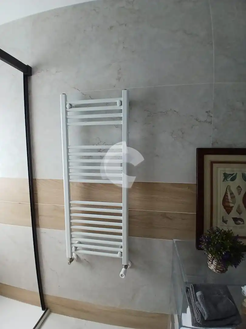 Bany de Pis en venda en A Coruña Capital  amb Calefacció i Terrassa