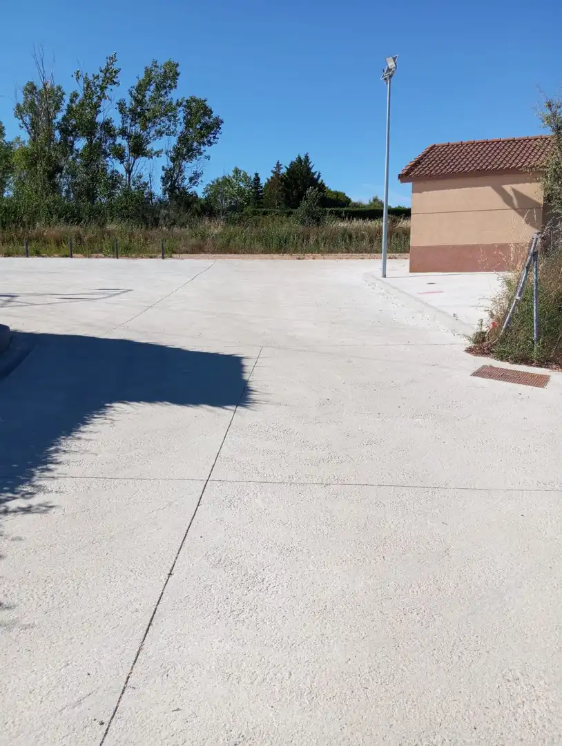 Aparcament de Residencial en venda en Valverdón