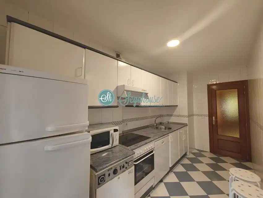 Kitchen of Flat for rent in Segovia  with Heating, Parquet flooring and Terrace