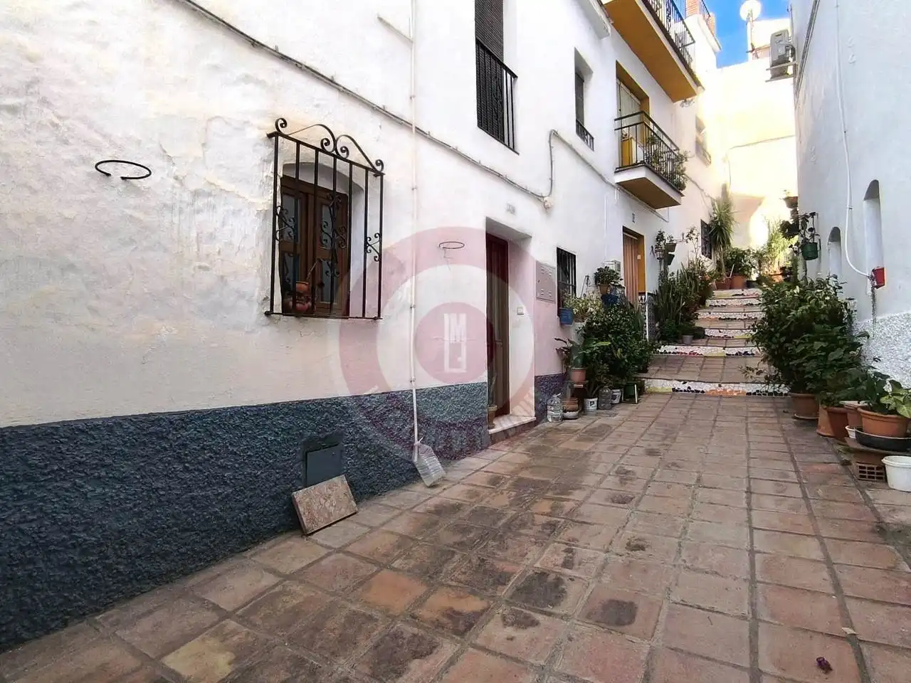 Vista exterior de Casa adosada en venta en Torrox con Terraza y Amueblado