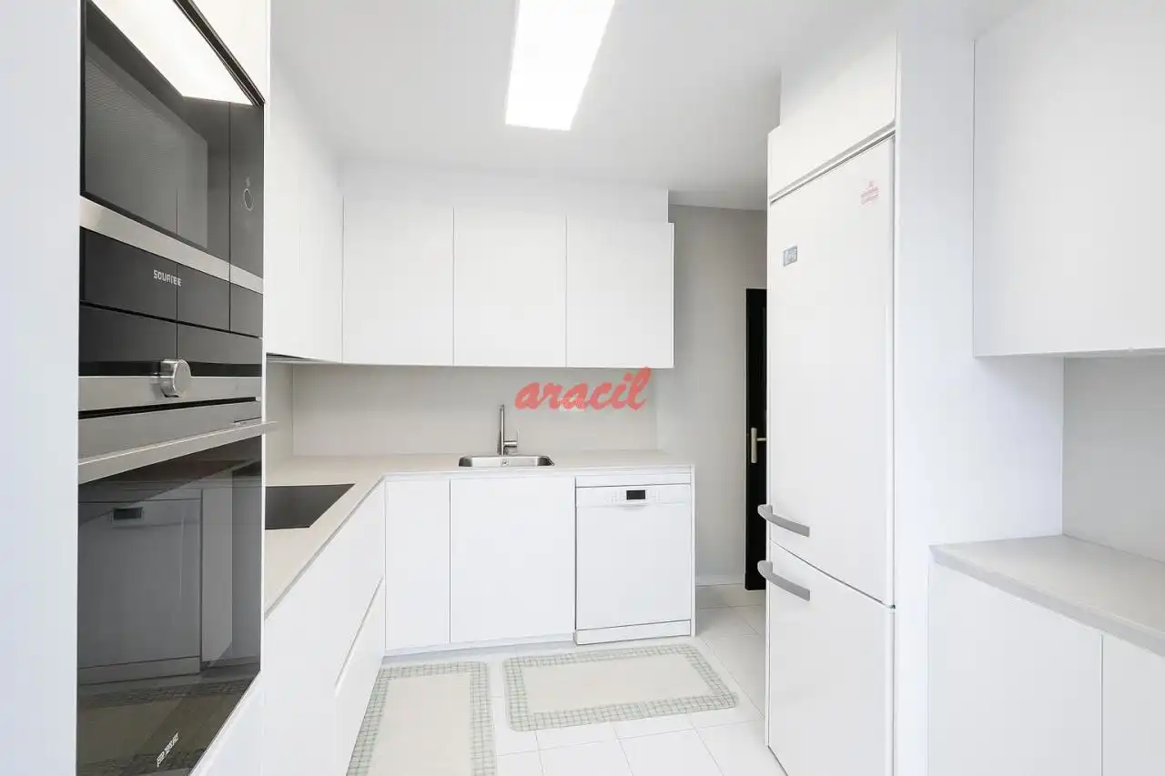 Cocina de Piso en venta en Ourense Capital  con Aire acondicionado, Calefacción y Trastero
