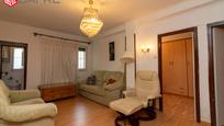 Living room of Flat for sale in  Madrid Capital