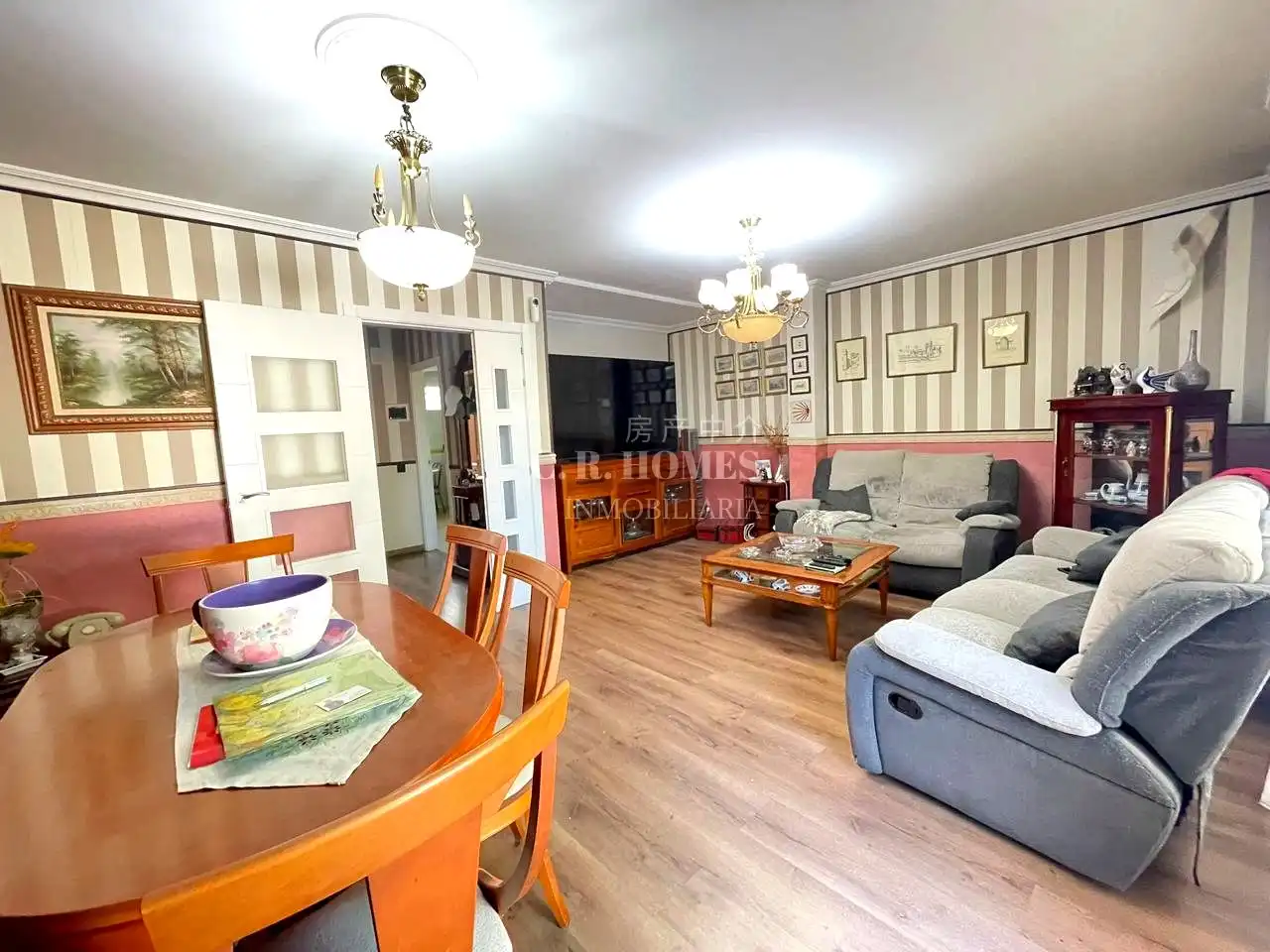 Sala d'estar de Casa adosada en venda en Getafe amb Piscina i Piscina comunitària