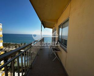 Außenansicht von Wohnung miete in Algarrobo mit Terrasse, Ofen und Waschmaschine