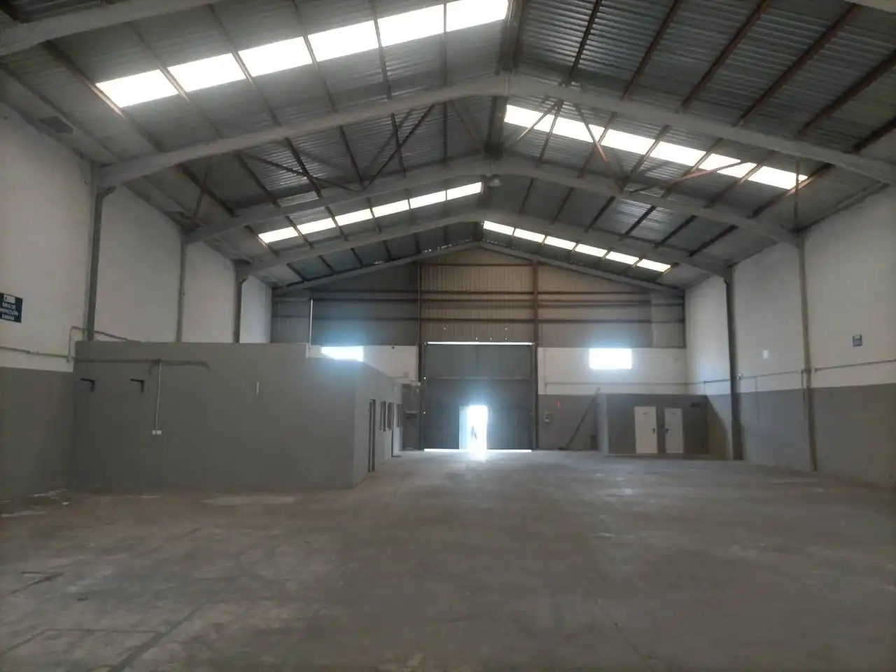 Nave industrial de alquiler en Sollana