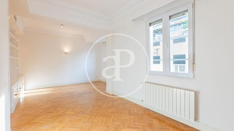 Photo 3 of Flat to rent in Calle de Núñez de Balboa, Castellana, Madrid