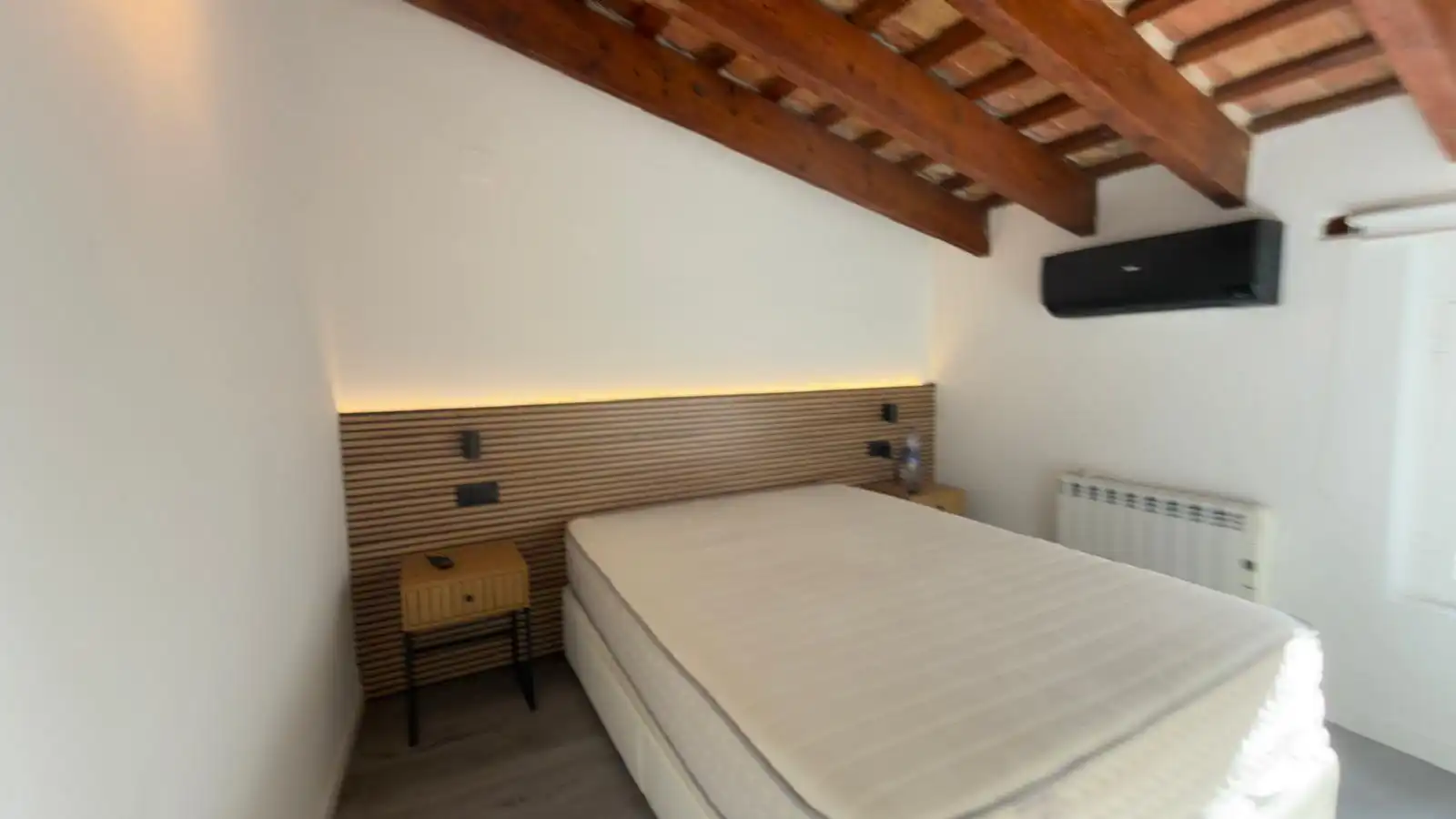 Habitación de Piso de alquiler en Valencia con Aire acondicionado, Calefacción y Parquet