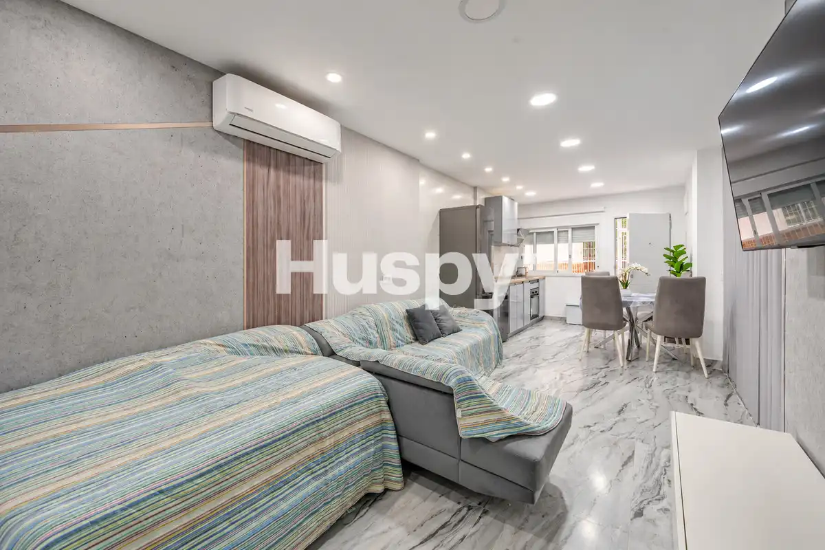 Ground floor with pool for sale in Avenida de Portugal, imagen 2