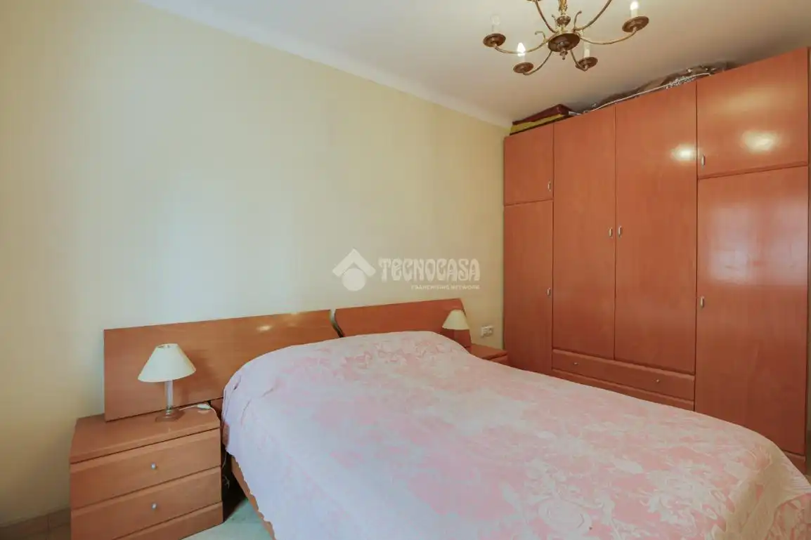 Habitación de Piso en venta en Mollet del Vallès con Amueblado y Balcón