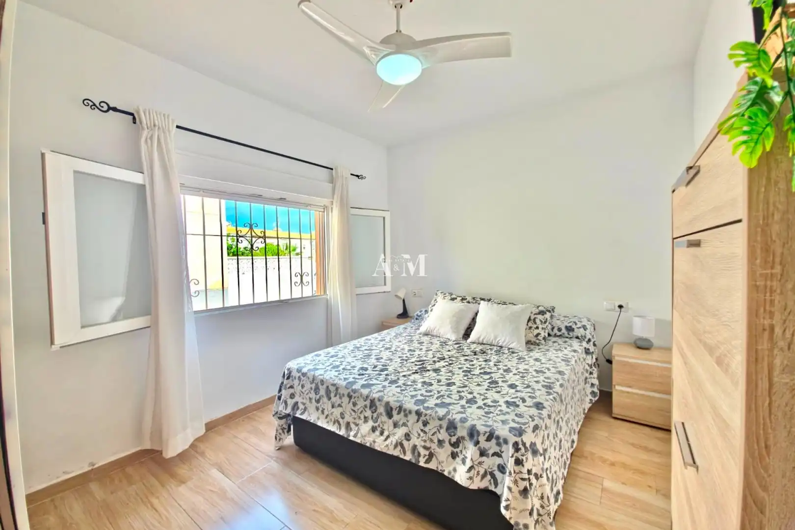 Ground floor for rent in La Regia