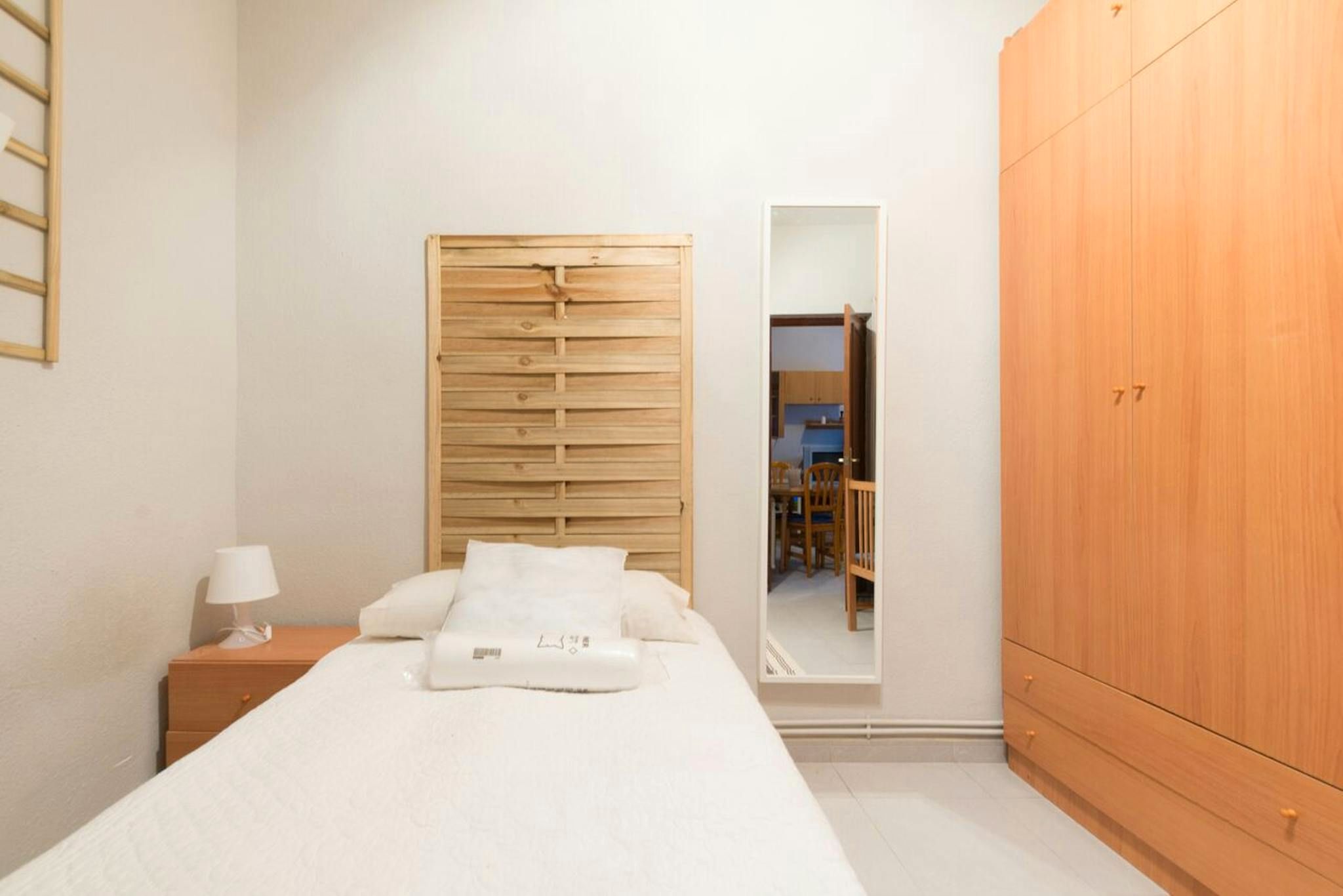 Dormitori de Pis de lloguer en  Madrid Capital amb Calefacció, Moblat i Rentadora