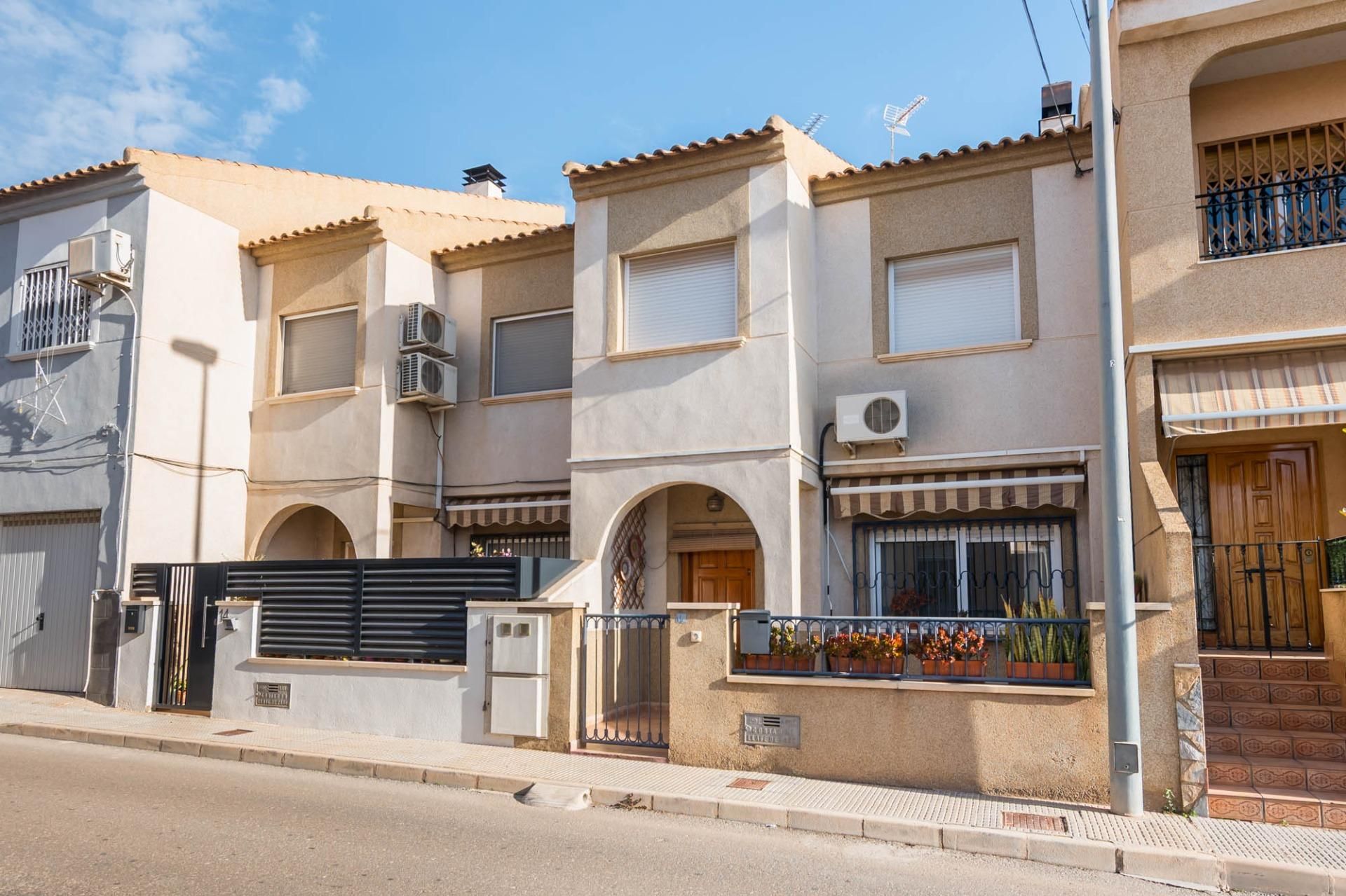 Vista exterior de Casa adosada en venta en  Murcia Capital con Aire acondicionado