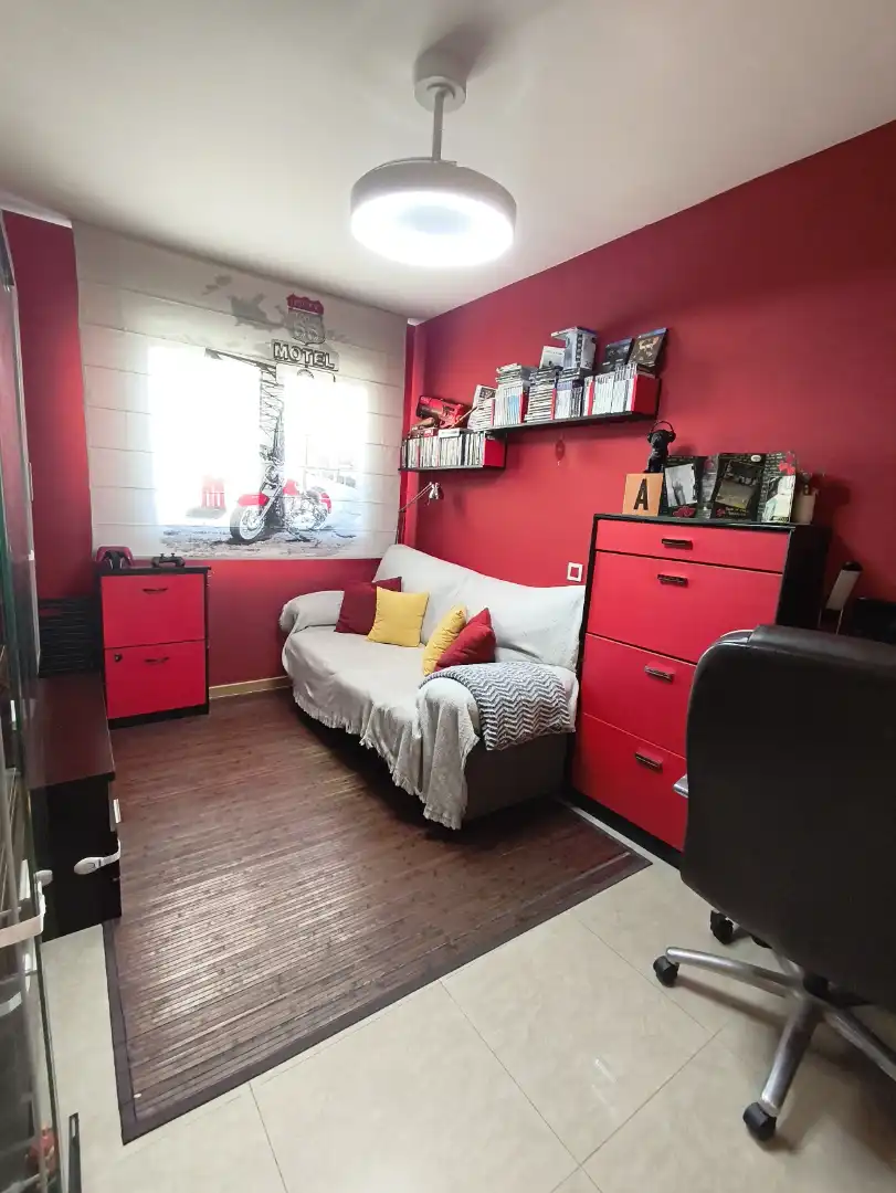 Bedroom of Flat for sale in Parla  with Air Conditioner, Heating and Terrace