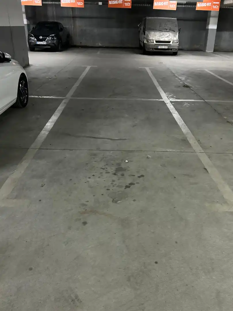 Parkplatz von Garage zum Verkauf in Rubí