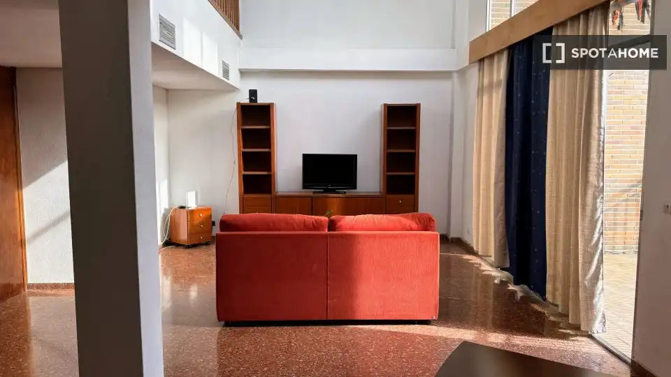 Sala de estar de Piso para compartir en Murcia con Aire acondicionado, Terraza y Amueblado