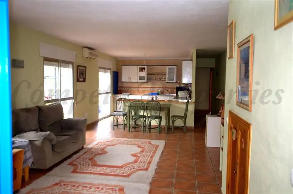 Apartamento con terraza en venta en Cómpeta, imagen 2