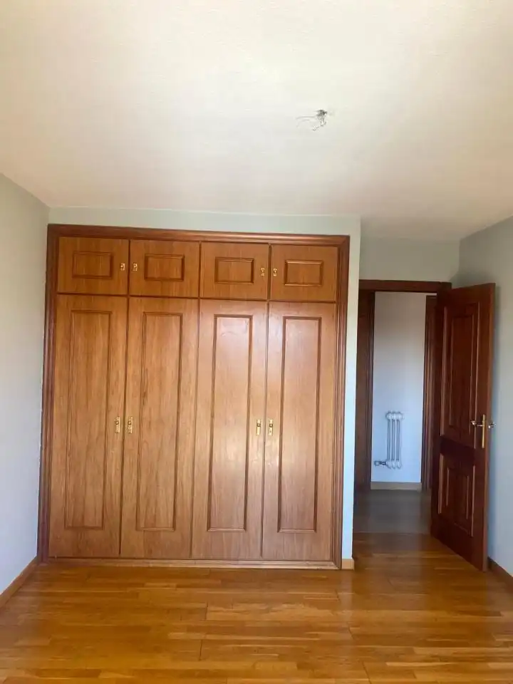 Wohnung zur Miete in León Capital  mit Heizung und Abstellraum