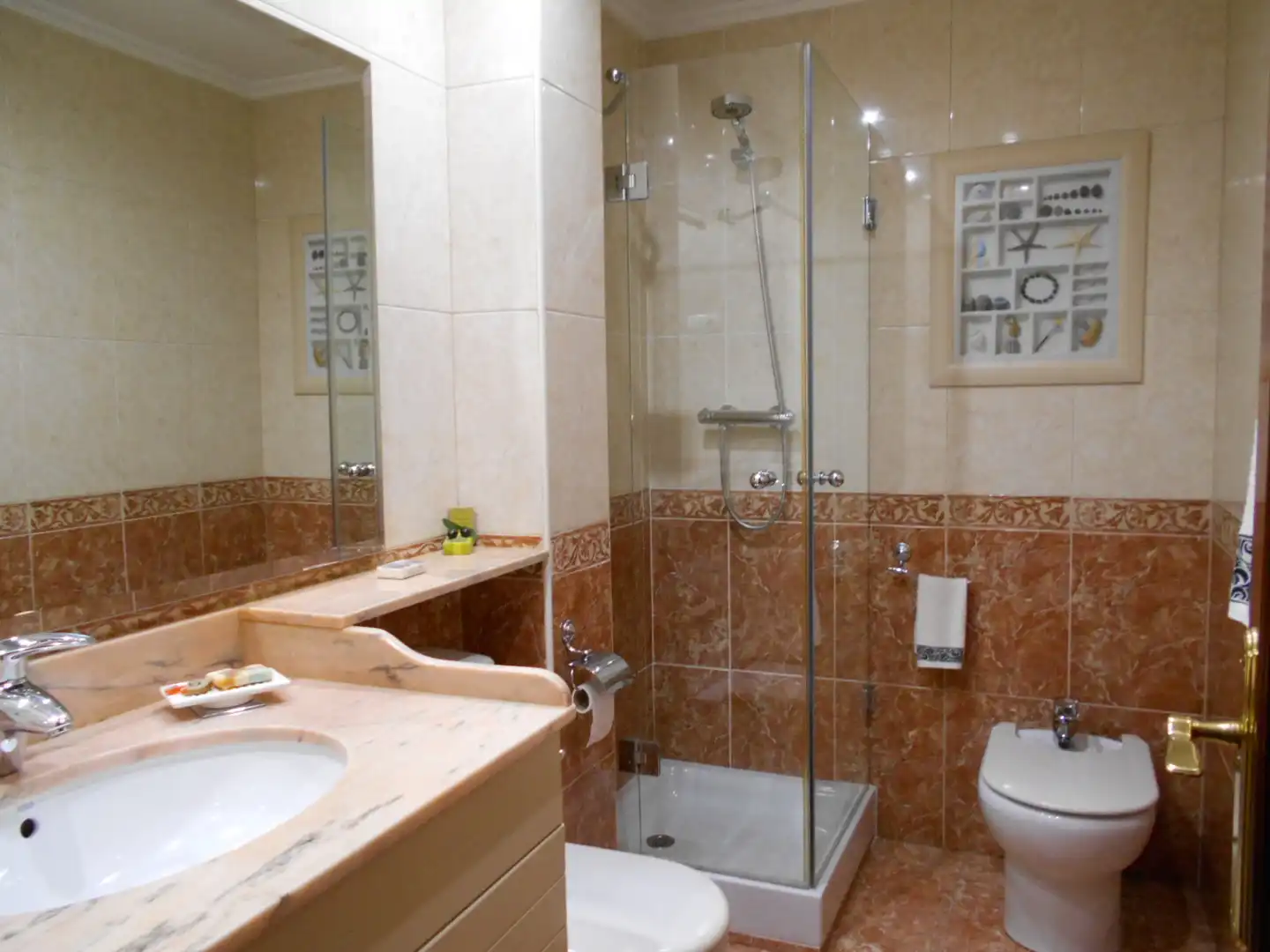Baño de Piso en venta en Loiu con Calefacción, Trastero y Horno