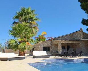 Vista exterior de Casa o xalet en venda en L'Ametlla de Mar  amb Piscina