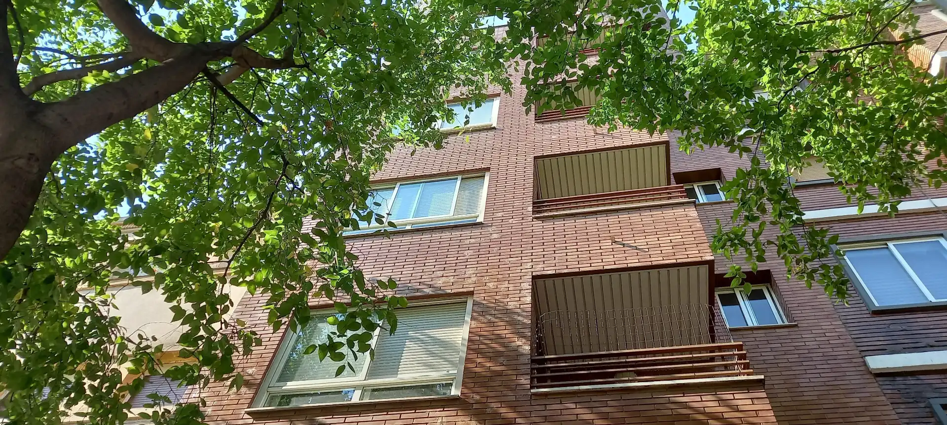 Vista exterior de Edificio en venta en Zaragoza