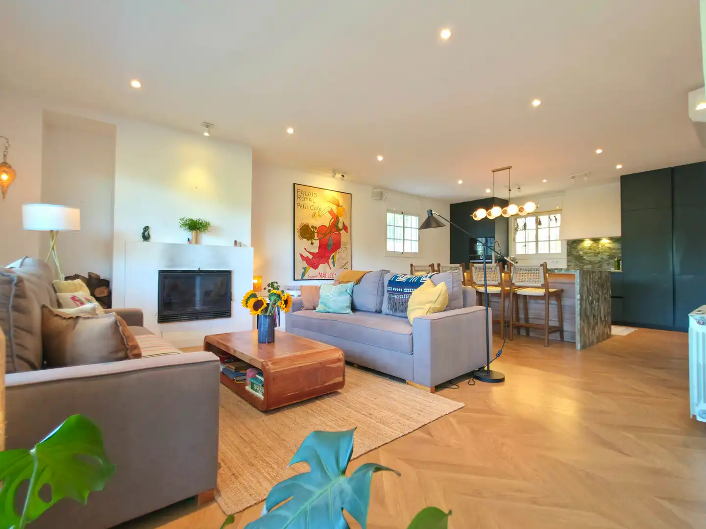 Sala de estar de Casa o chalet en venta en Corbera de Llobregat con Aire acondicionado, Calefacción y Jardín privado