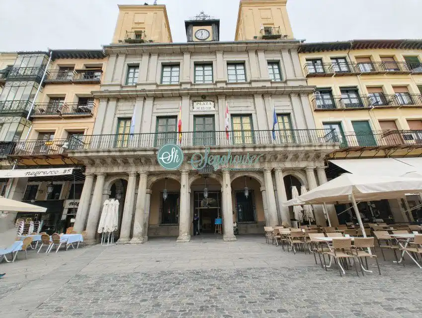 Vista exterior de Piso en venta en Segovia con Calefacción, Trastero y Balcón