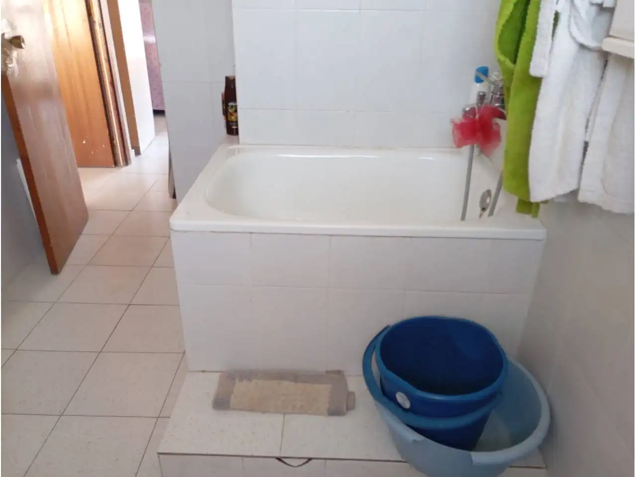Bany de Casa o xalet en venda en Cunit amb Calefacció, Jardí privat i Terrassa