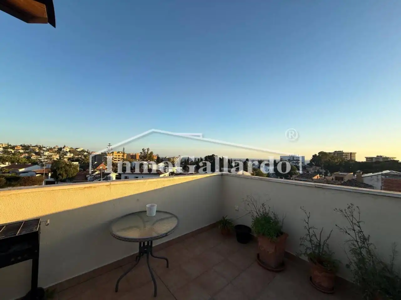 Exterior view of Flat for sale in Málaga Capital  with Parquet flooring, Terrace and Alarm