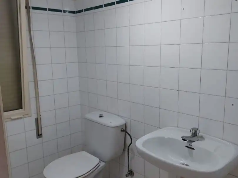 Local comercial en alquiler en Calabria 15, imagen 10