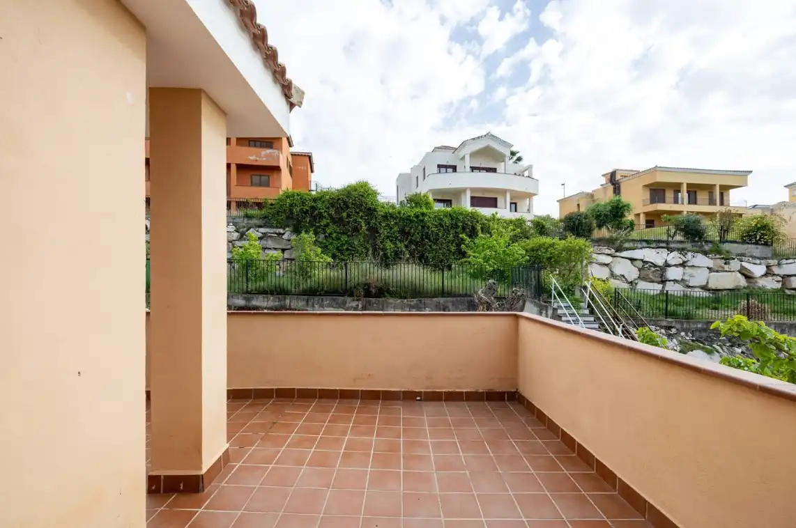 Terraza de Casa o chalet en venta en La Zubia con Aire acondicionado, Calefacción y Jardín privado