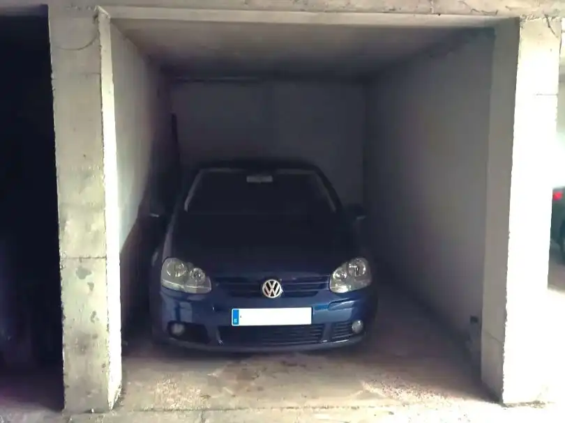 Parkplatz von Garage zur Miete in Ponferrada