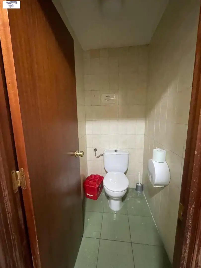 Bany de Oficina en venda en Albacete amb Traster