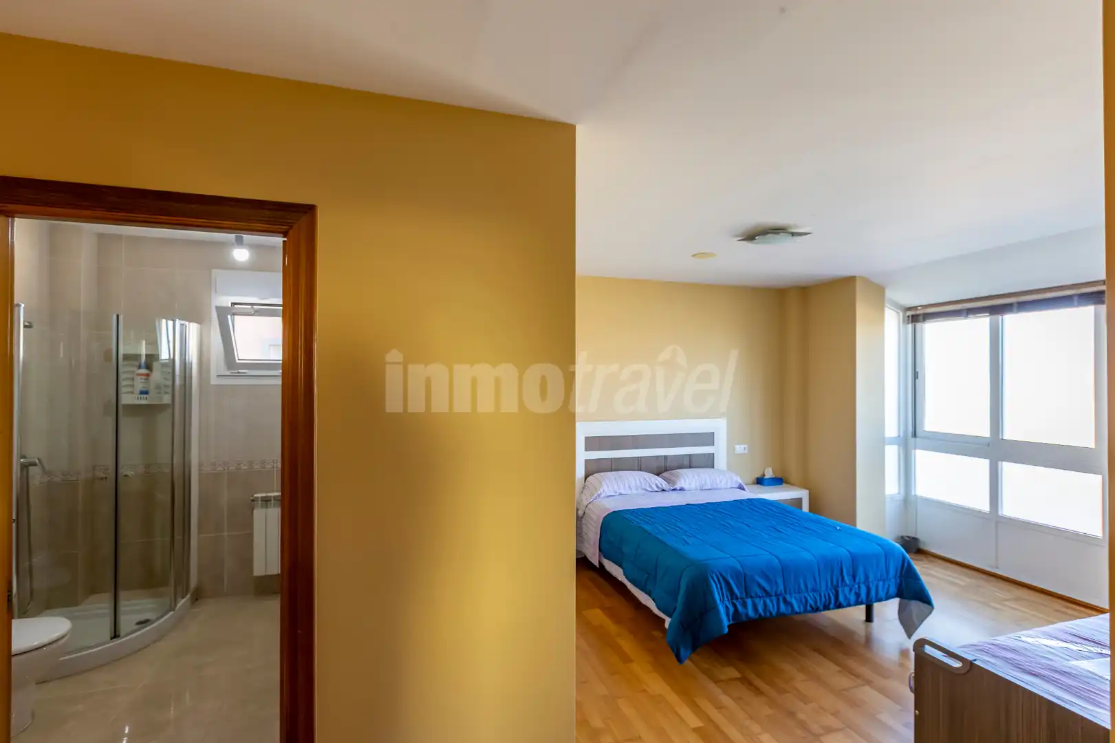 Schlafzimmer von Haus oder Chalet zum Verkauf in Sanxenxo mit Heizung, Privatgarten und Parkett