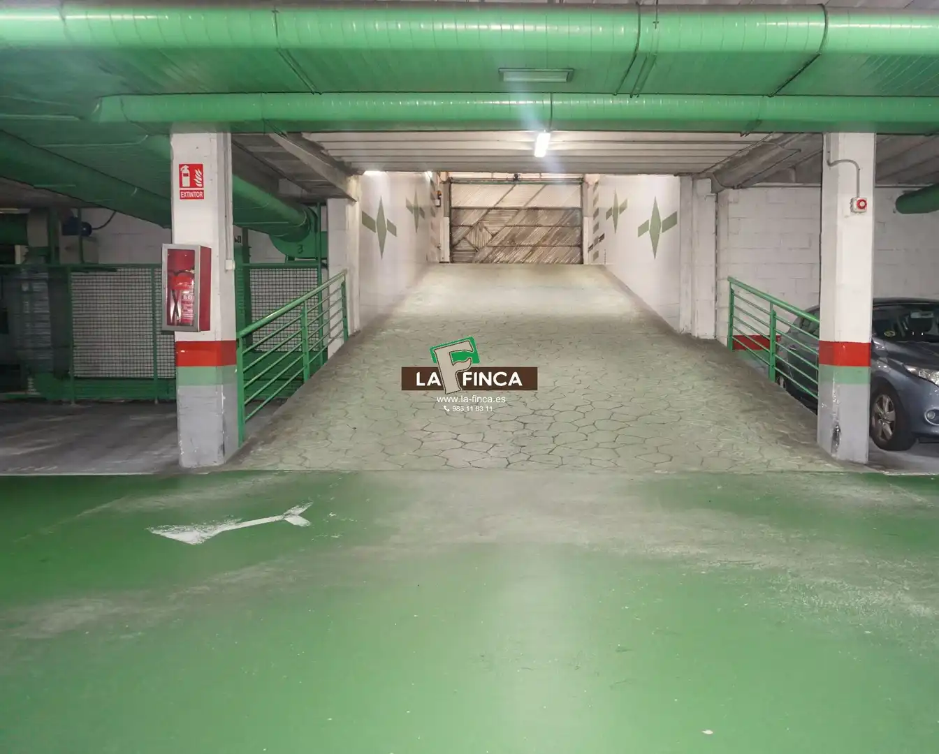 Parkplatz von Garage zum Verkauf in Oviedo 