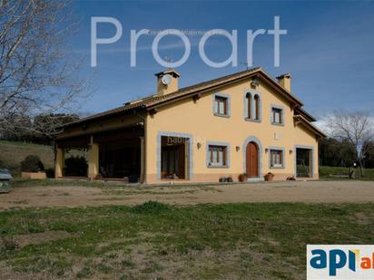 Außenansicht von Country house zum verkauf in Llinars del Vallès mit Abstellraum