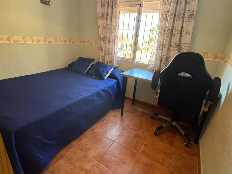 Dormitori de Casa o xalet per a compartir en Mazarrón amb Jardí privat, Piscina i Moblat