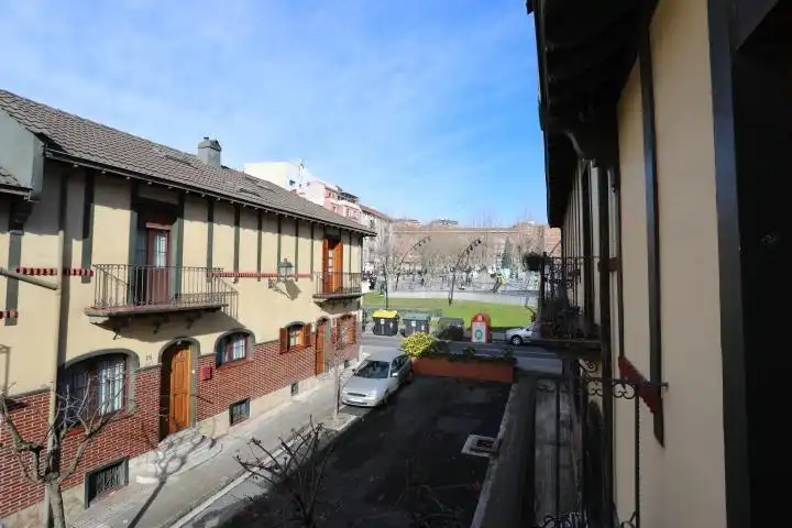 Vista exterior de Casa o chalet en venta en Bilbao  con Terraza y Balcón